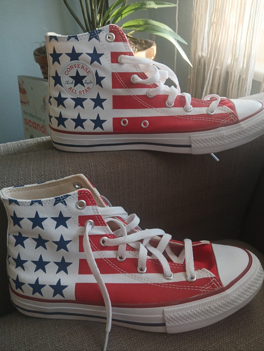 Converse All Star Chuck Taylor Stars & Stripes Mens Size 8 new